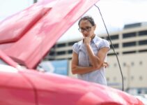 Don’t Ignore These 18 Signs of Car Trouble