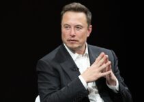Musk to Cut 10% of Tesla Jobs Worldwide