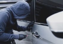 18 Expert-Approved Tactics to Outsmart Car Thieves