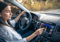 Tech Essentials for Every Woman Behind the Wheel