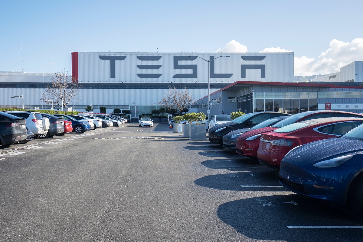 Nevada Economy Shaken by Tesla’s 700 Job Reductions